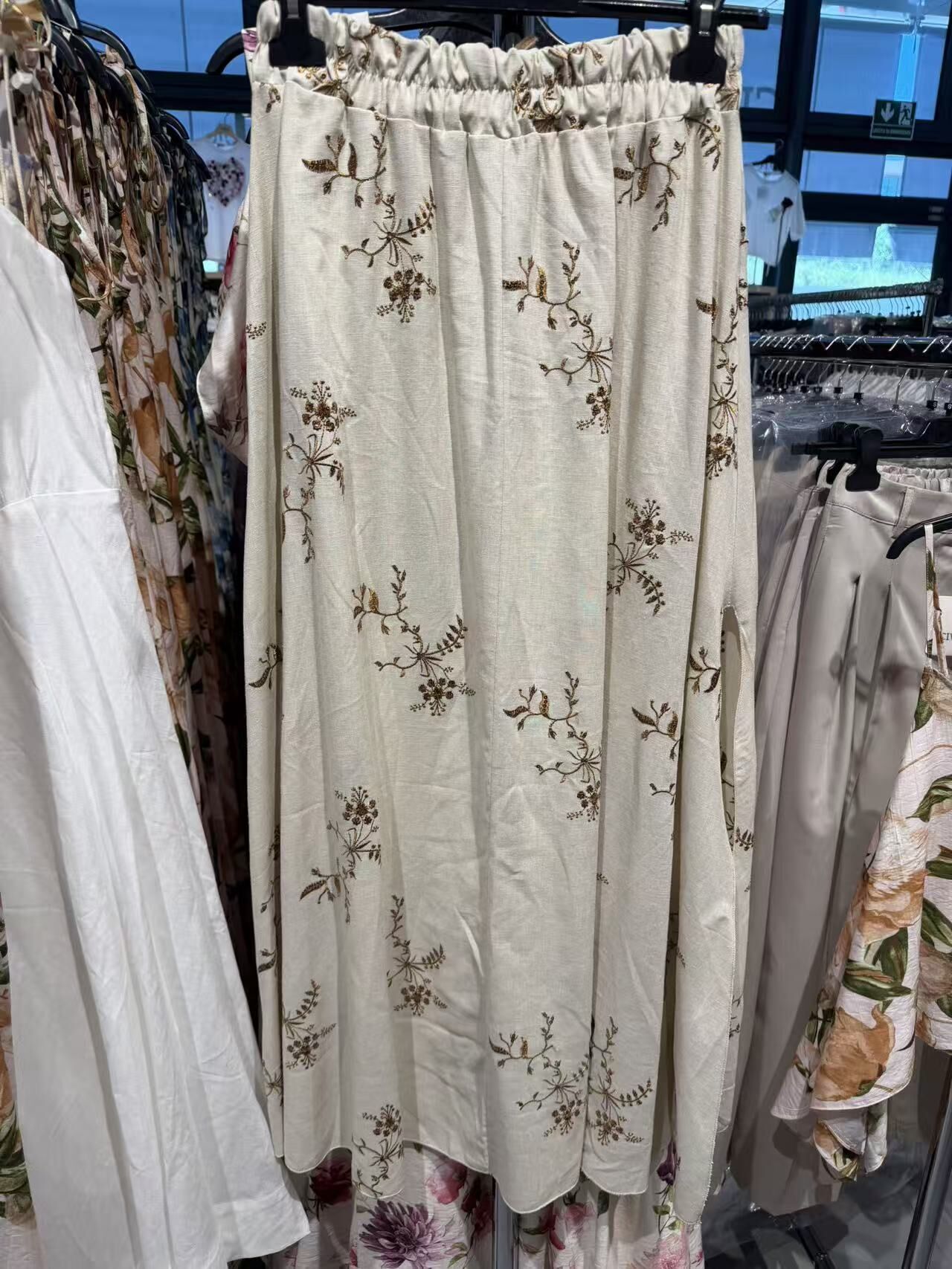 YSFQ25 -M