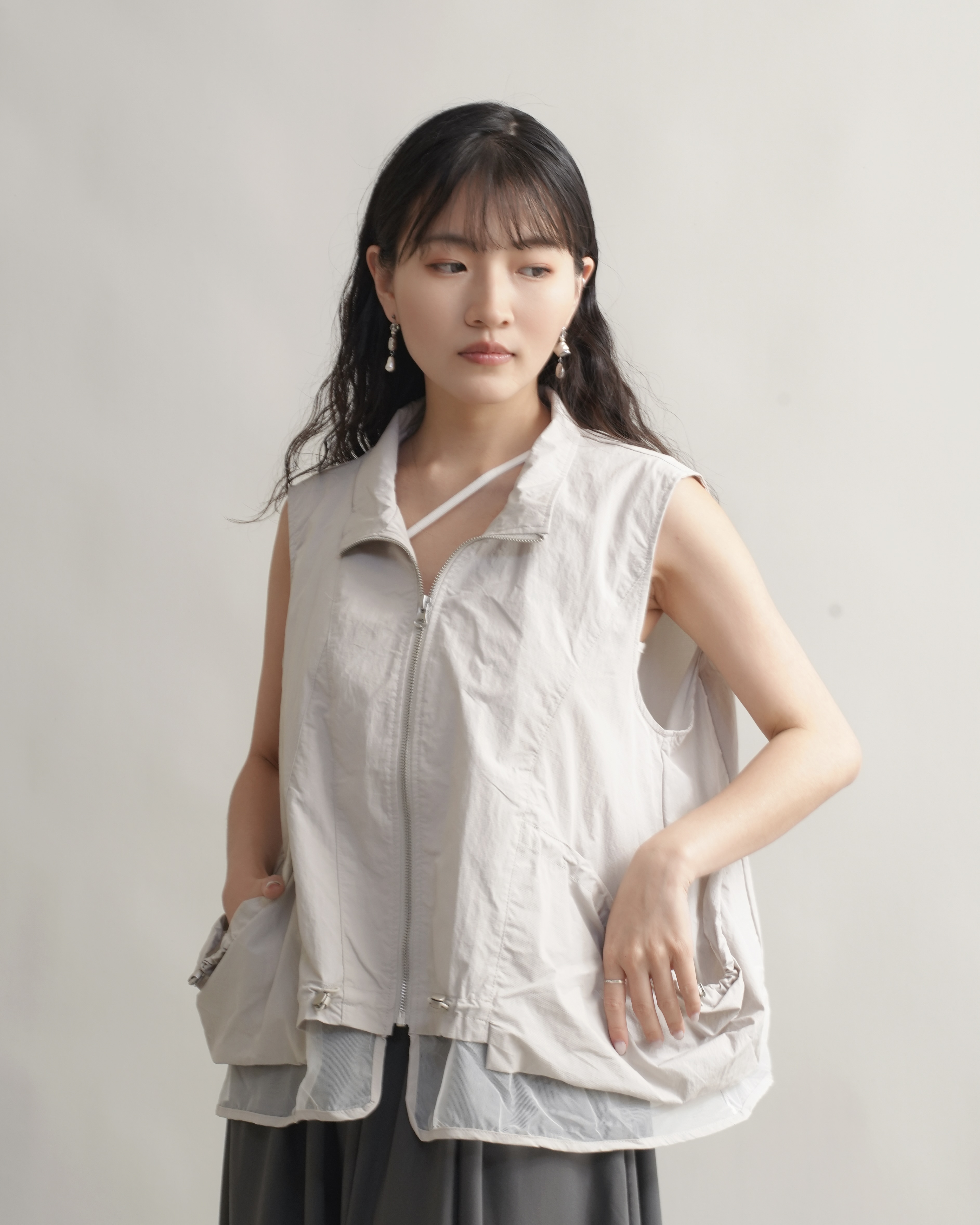 612 小眾設計款! 雙側大口袋背心 - 杏色