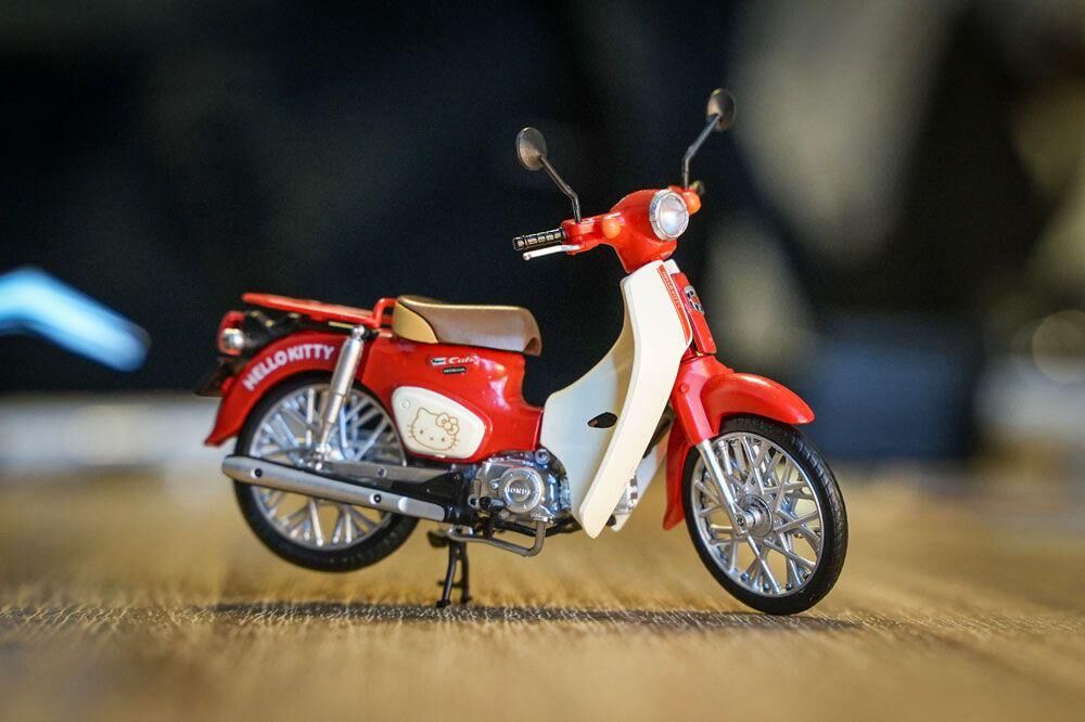 JP Sanrio x Super Cub Honda 電單車 9899