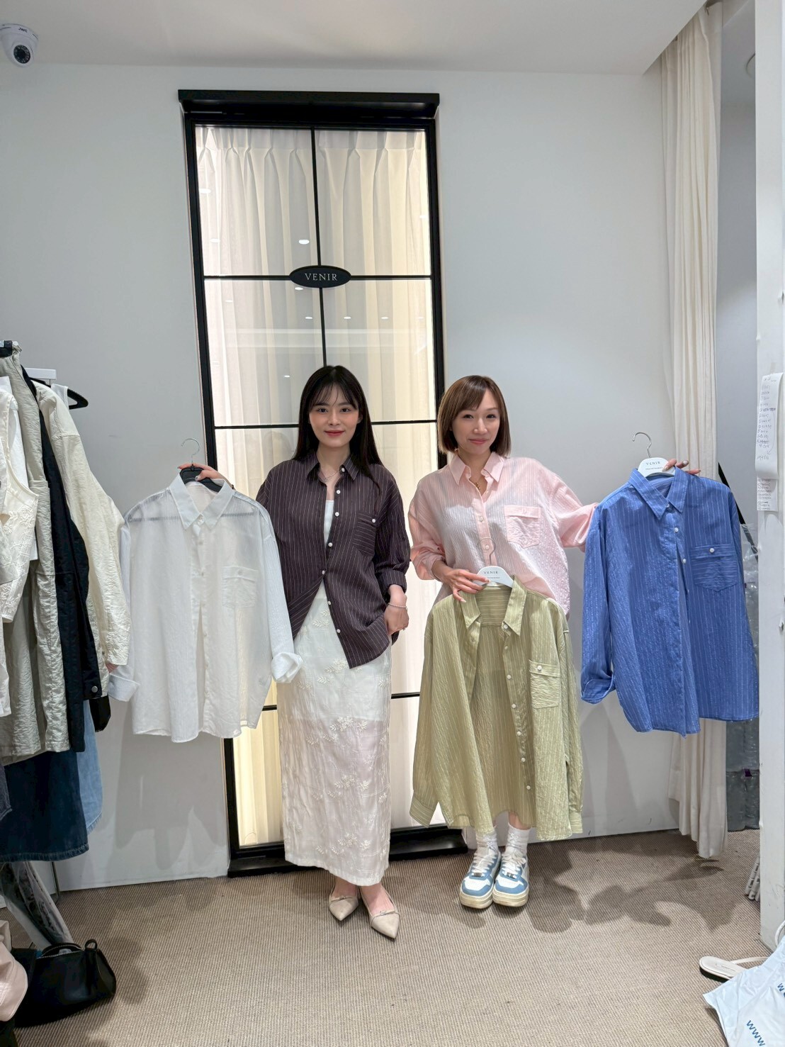VR6136 暗直紋薄襯衣