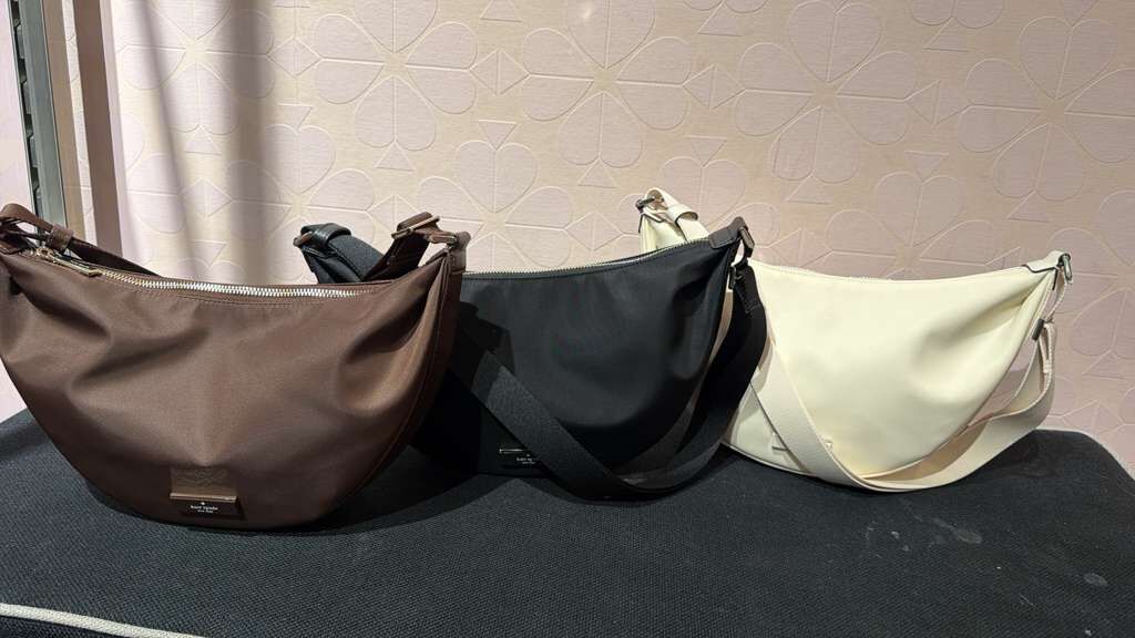 YV018 Kate Spade Carter尼龍半月形斜背包 31X18cm