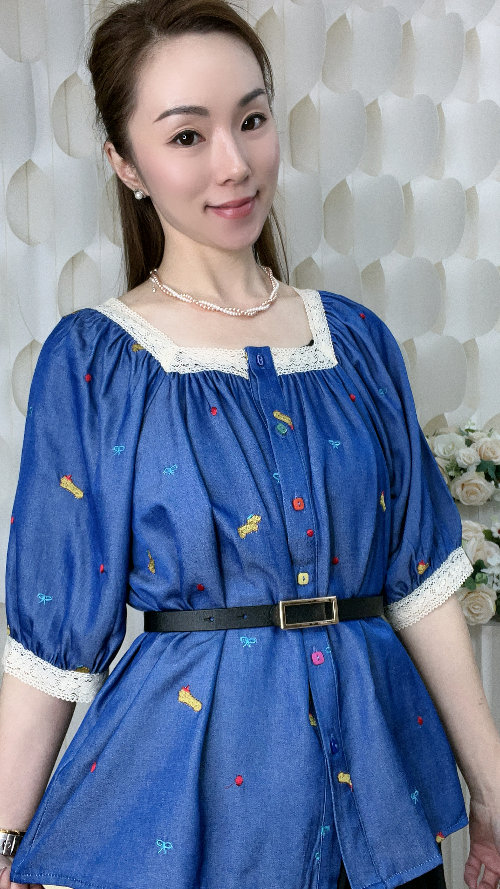 刺繡狗仔小方領上衣 ( 胸:44 腰:48 長:24吋 ) 7416#0105clo