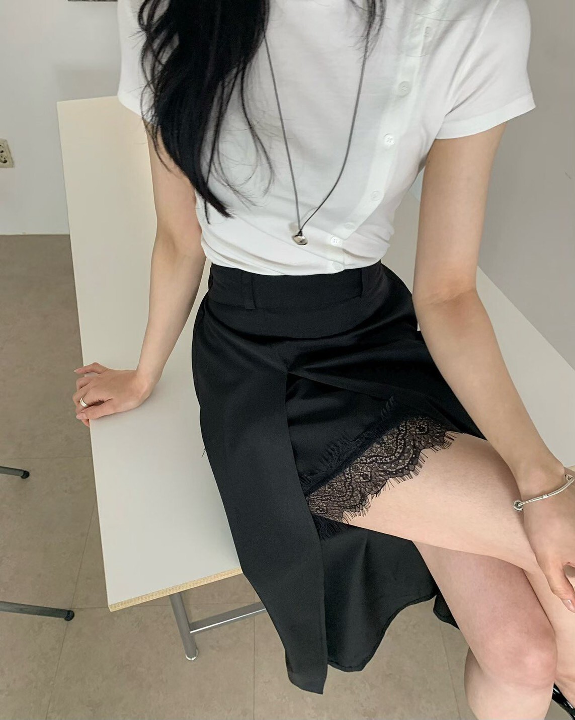 單開衩蕾絲長裙