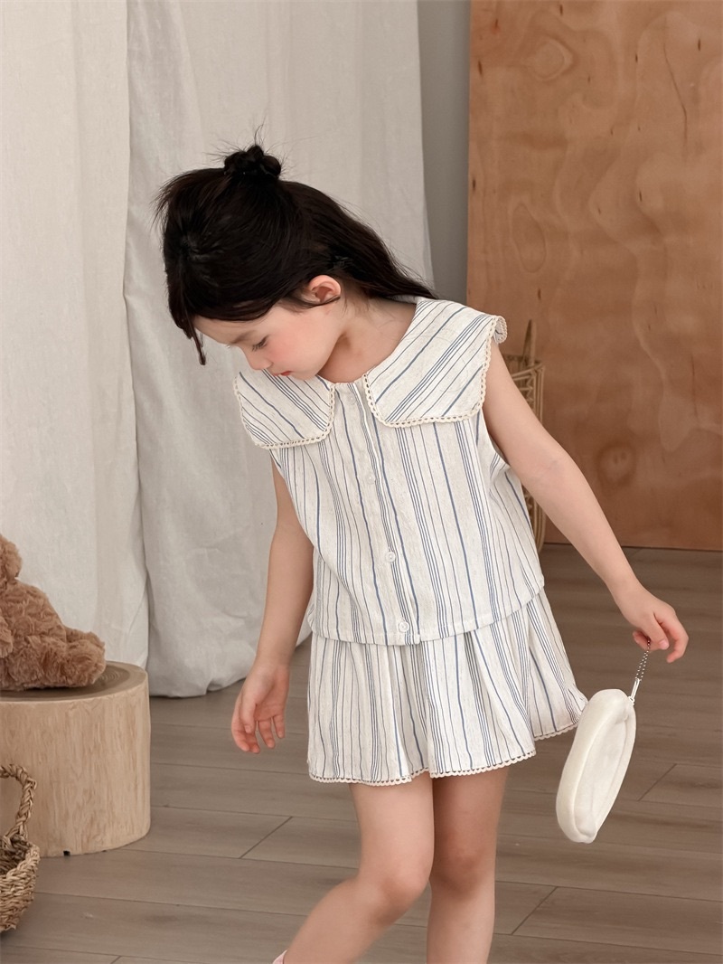 直條花邊裙子套裝