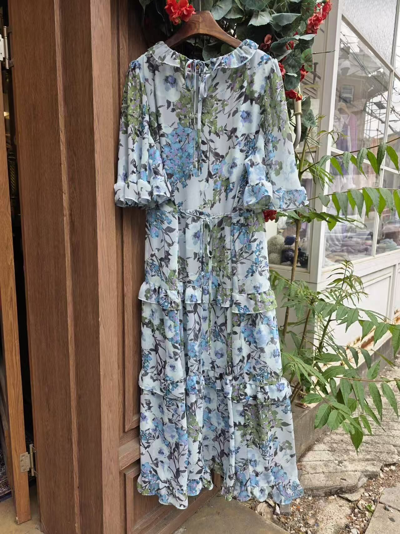 KM6155 滿花荷葉邊蛋糕連身裙