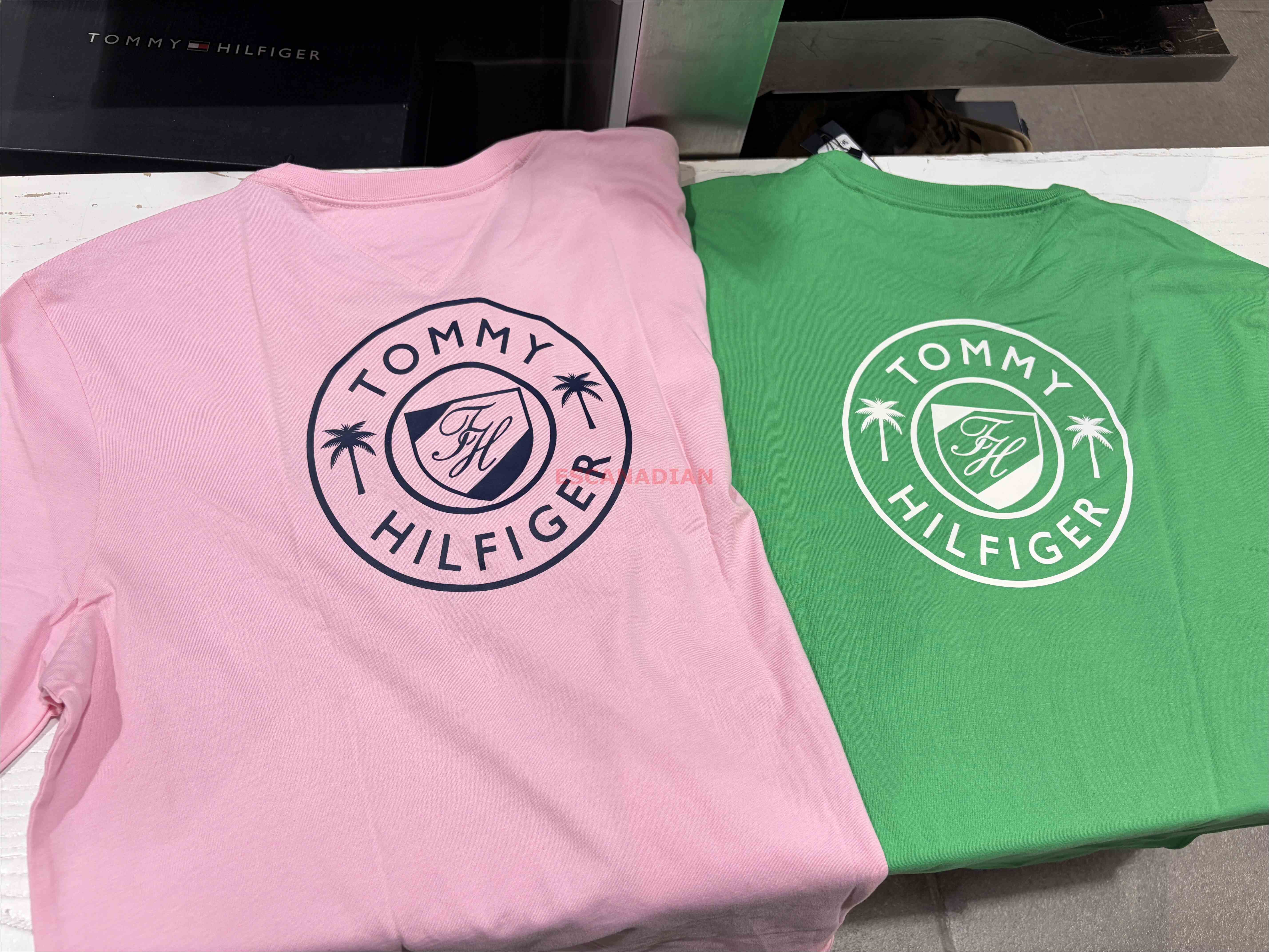 TOMMY 男大人 夏季 正反圖案 短TEE (2色)