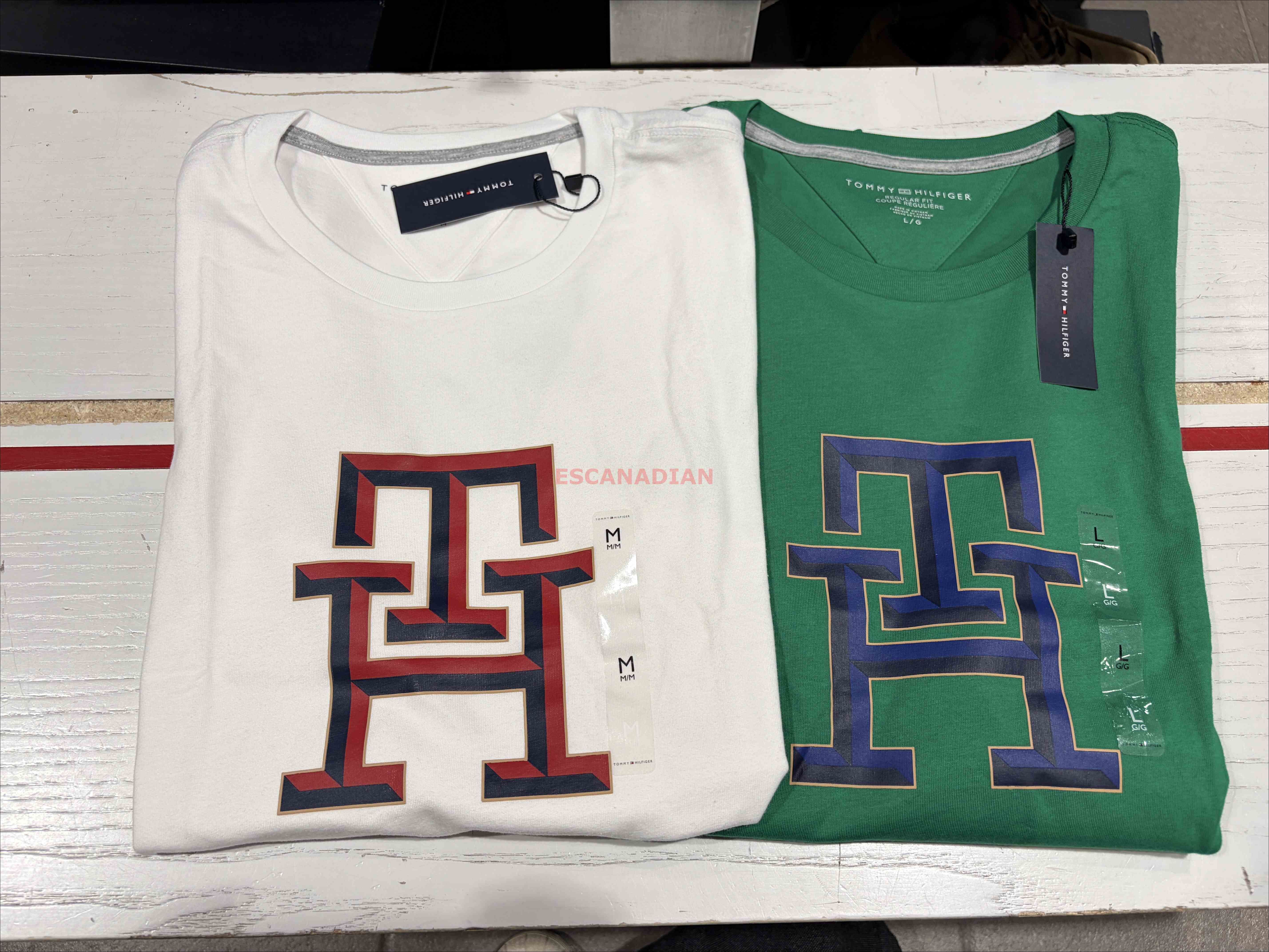 TOMMY 男大人 TH字樣 短TEE (2色)