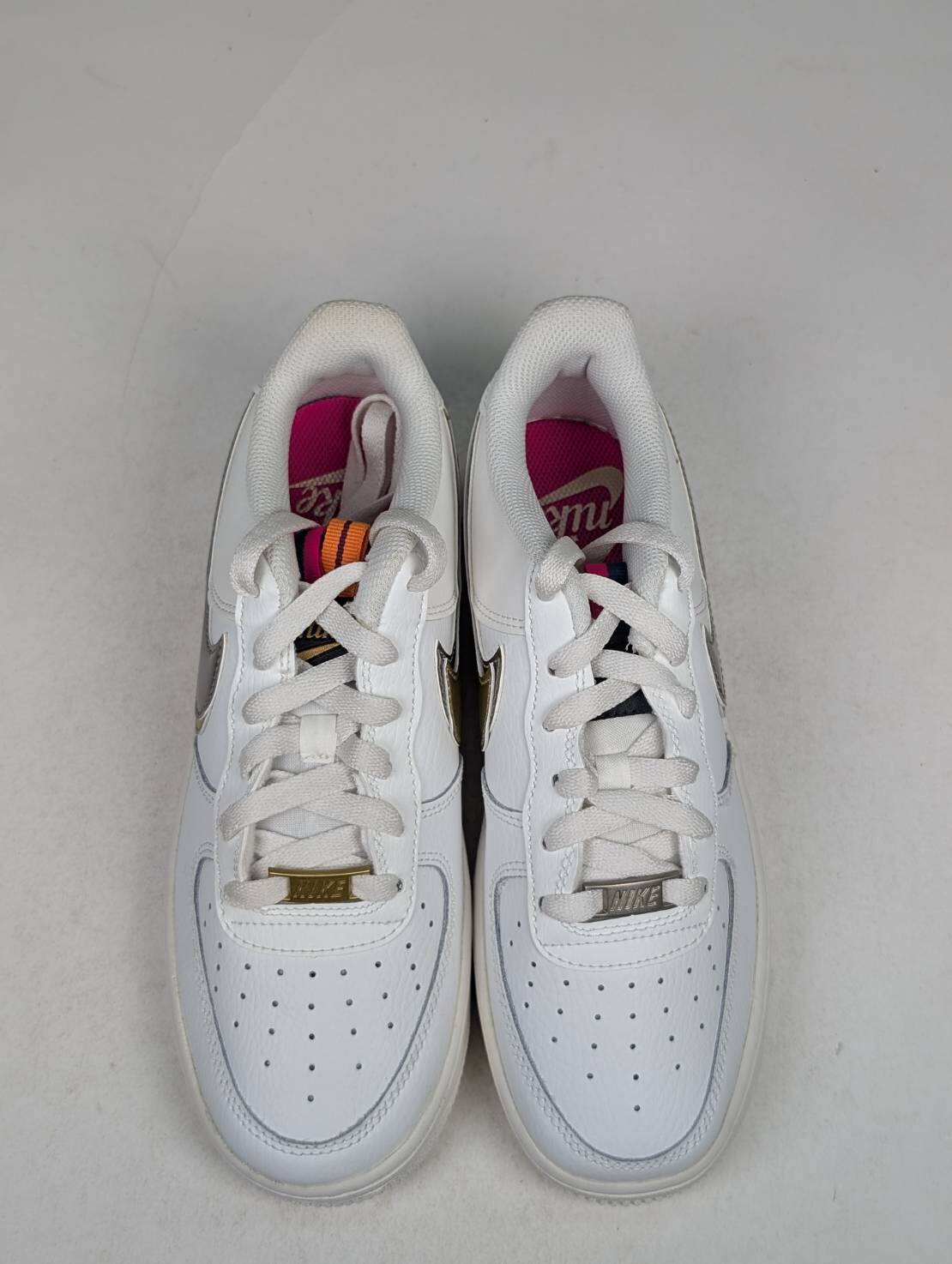 微瑕疵-左右腳中底鞋底泛黃右腳外側破洞 DH9595-001 6.5Y Nike Air Force 1 1s Double Up On The Pull Tabs Swooshes 雙層勾勾 米白 金 女款