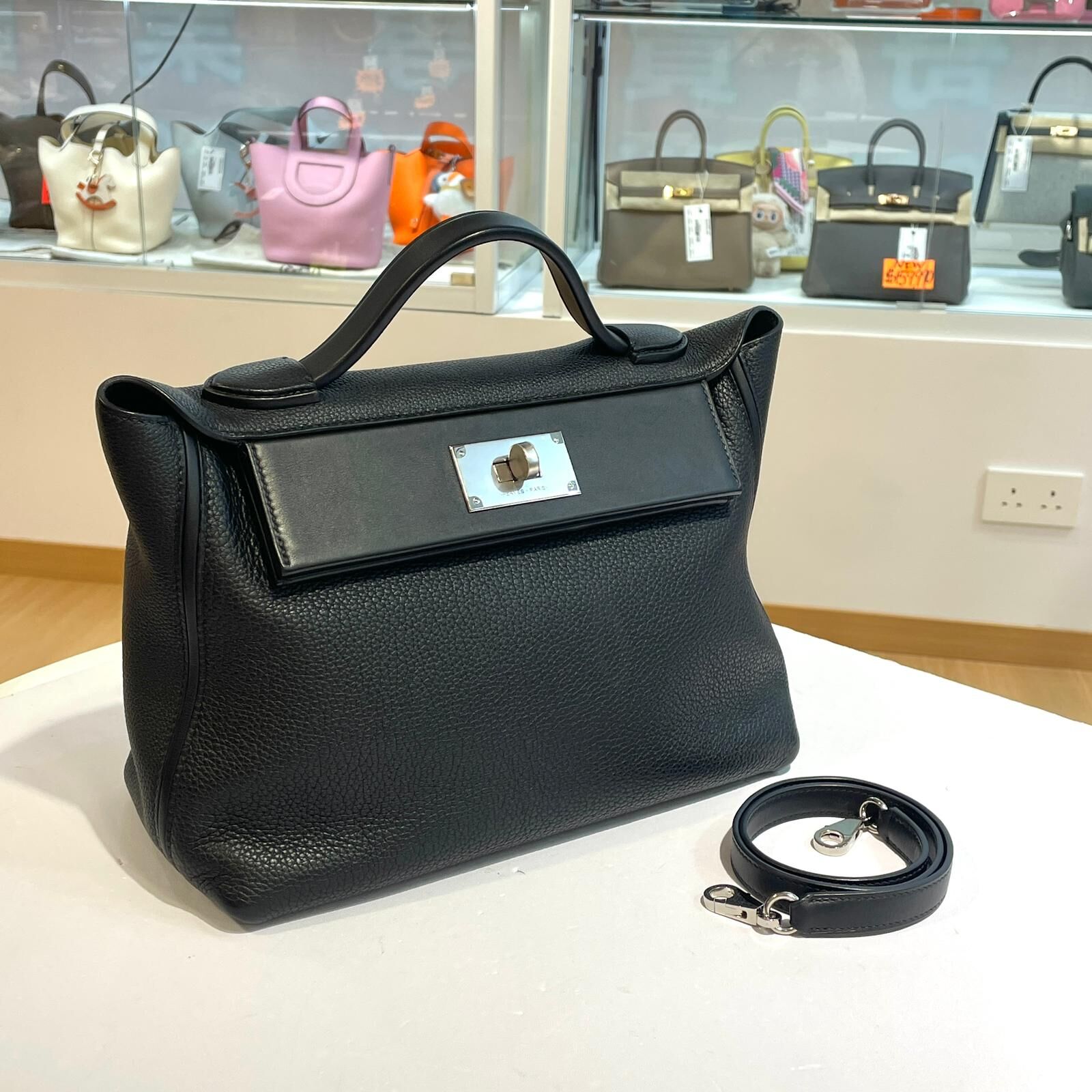 98%NEW二手HERMES 2424 29  MAETGSS  PHW  Z STAMP 黑色銀扣 TOGO皮 #香榭站正品