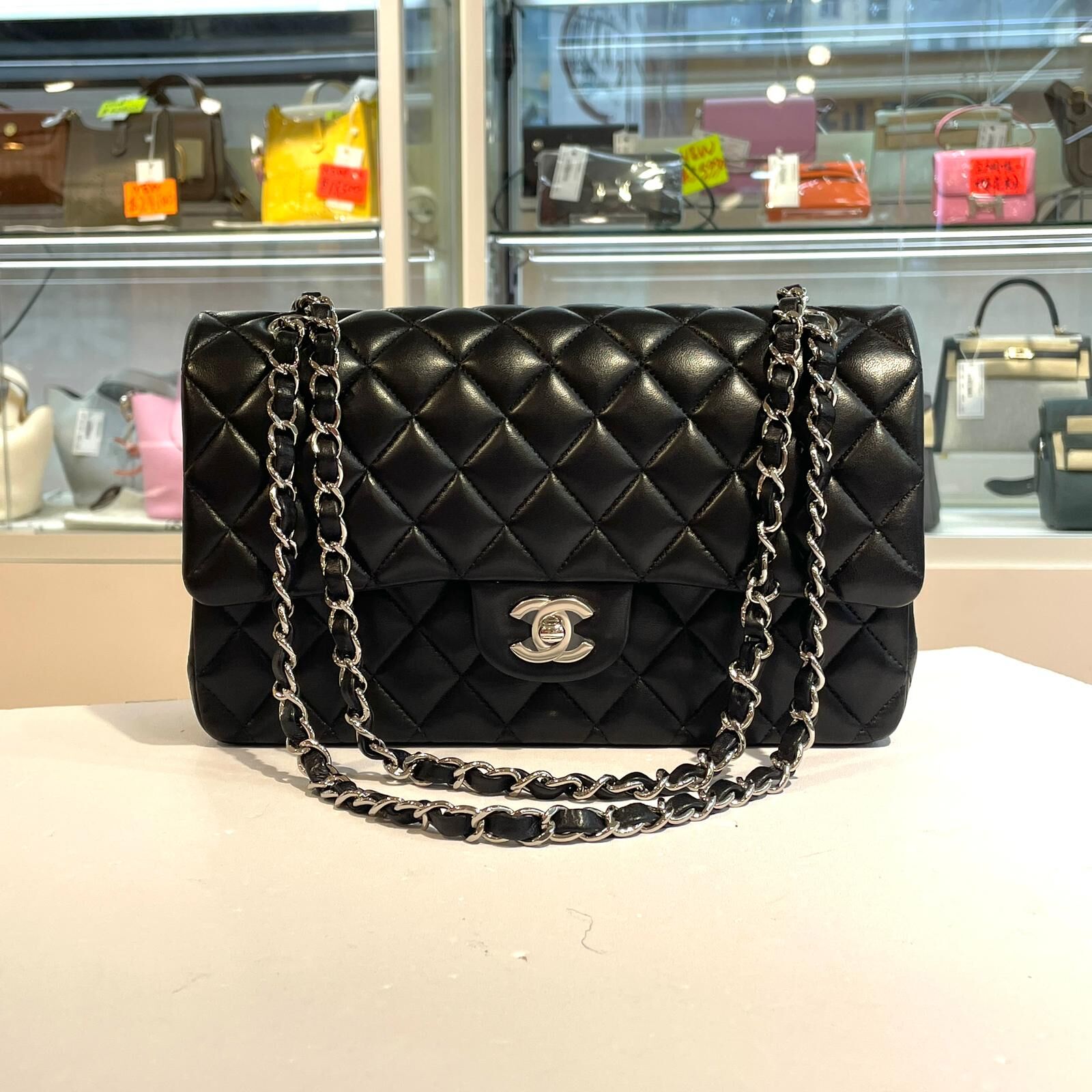 全新未使用品!!! CHANEL,Classic Flap Bag CF26, A01112, 黑色羊皮銀扣 @25開 #BRAND NEW #香榭站正品