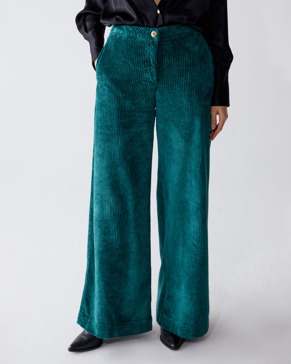 1SJ0503-001 [SHAFT JEANS] 弗萊爾聖甲蟲 #BI1D34T6700 (EU)