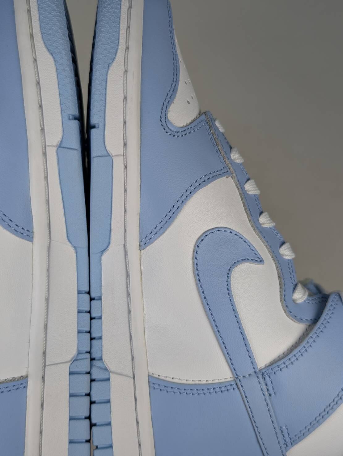 微瑕疵-右腳內側泛黃 DD1869-107 W6 Nike Dunk High WMNS '' Aluminum '' 北卡藍 天藍 女款 男女段