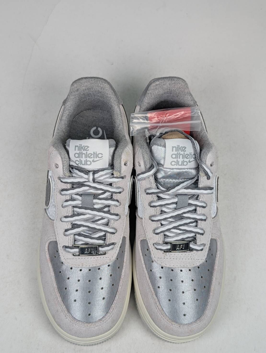 微瑕疵-左右腳汙漬 DQ5079-001 W5 Nike Air Force 1 '07 LX 銀灰 緞面 休閒鞋 女鞋