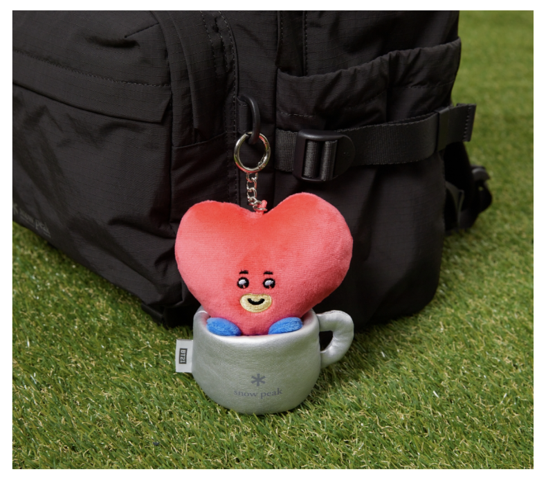 【SnowPeak 雪峰 聯名 BT21 開團優惠價至5/9 晚上12:00 🔥 】Snow Peak 聯名 BT21吊飾  TATA  S26MUFSU14SI