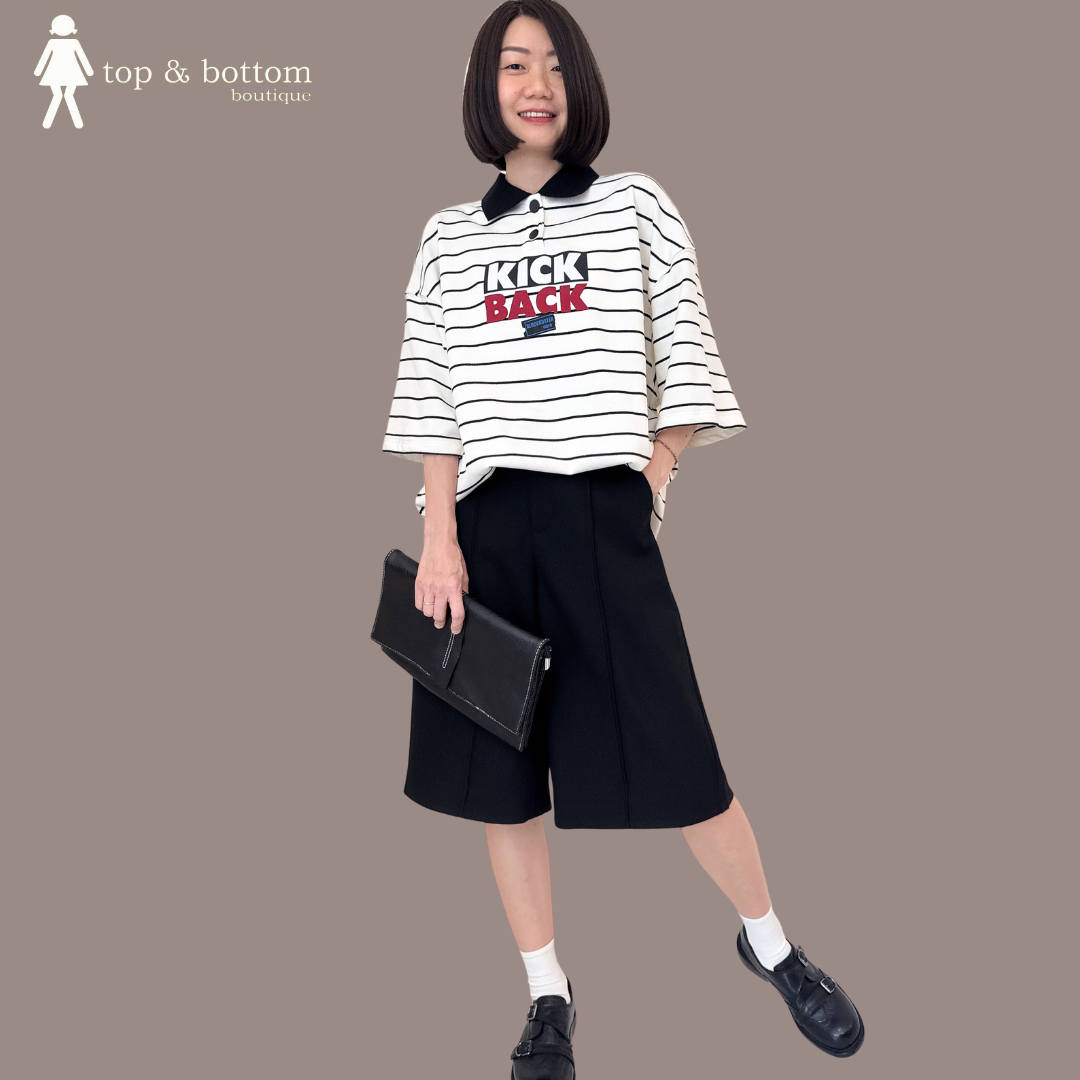 SHORT SLEEVE COLLARED OVERSIZE STRIPED TEE WITH WORDING FRONT
