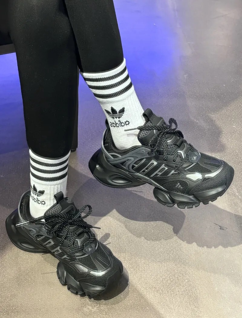 <扯😵‍💫超俗...>Adidas XLG Runner Deluxe 黑魂 復古老爹