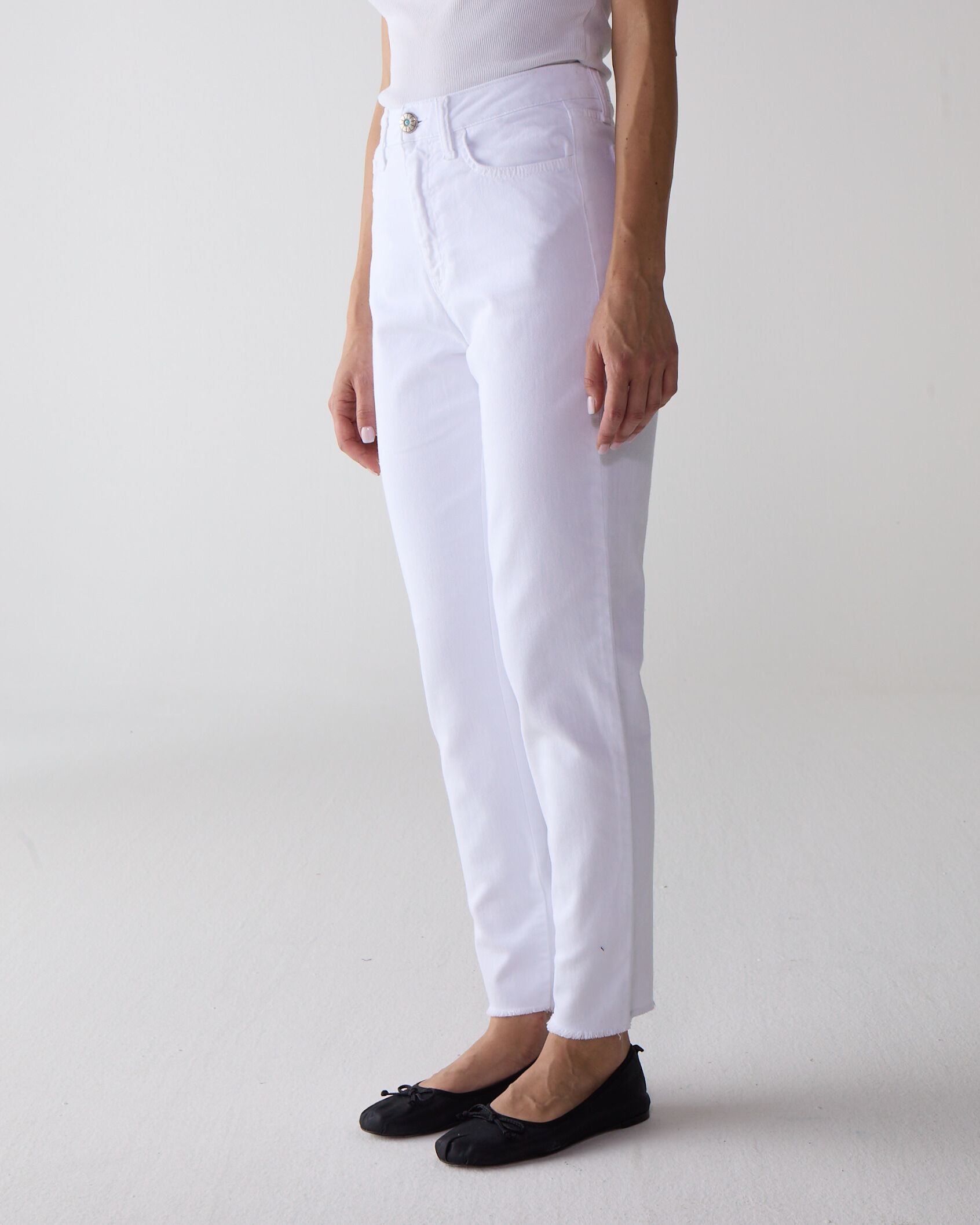 1SJ0503-142 [SHAFT JEANS] 肯亞白 #DP1D24T2900 (EU)