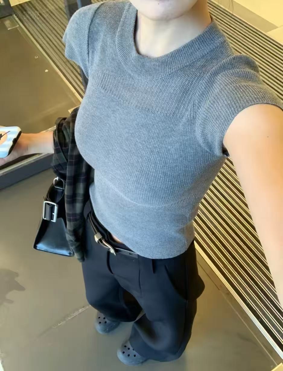 (GOAL) 鏤空針織 不規則 辣妹 緊身 短款 上衣
