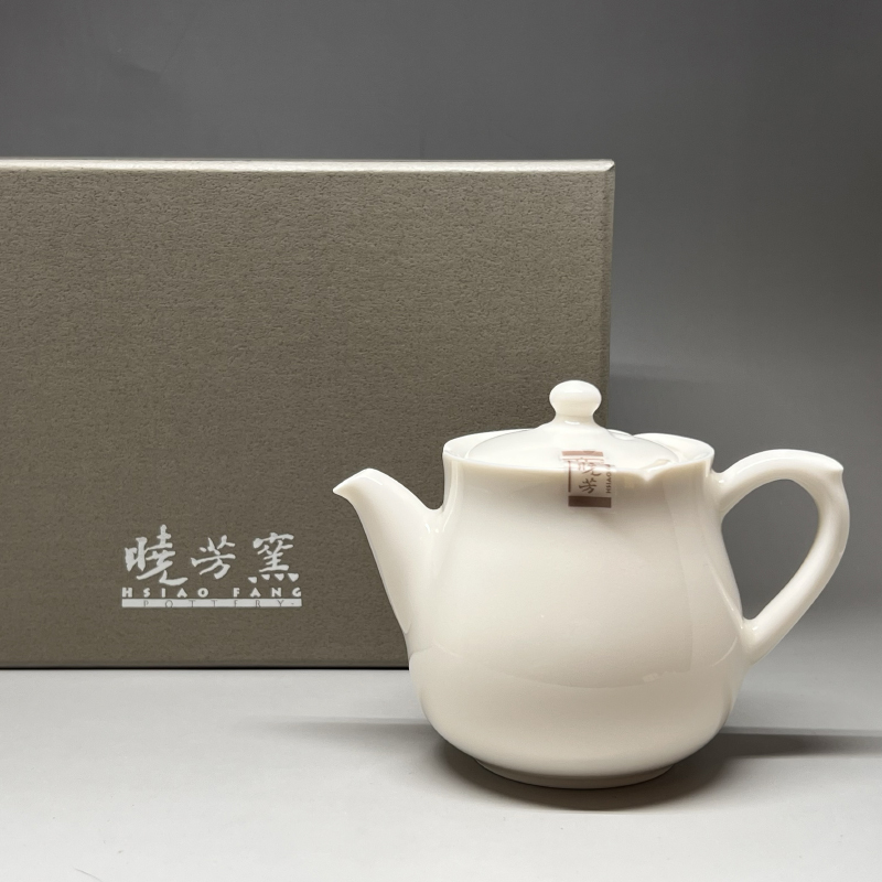 茶香自在】曉芳窯蔡曉芳大師牙白釉葵口小壺茶壺