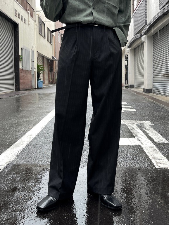 Gentle Stripe Belted Slacks
