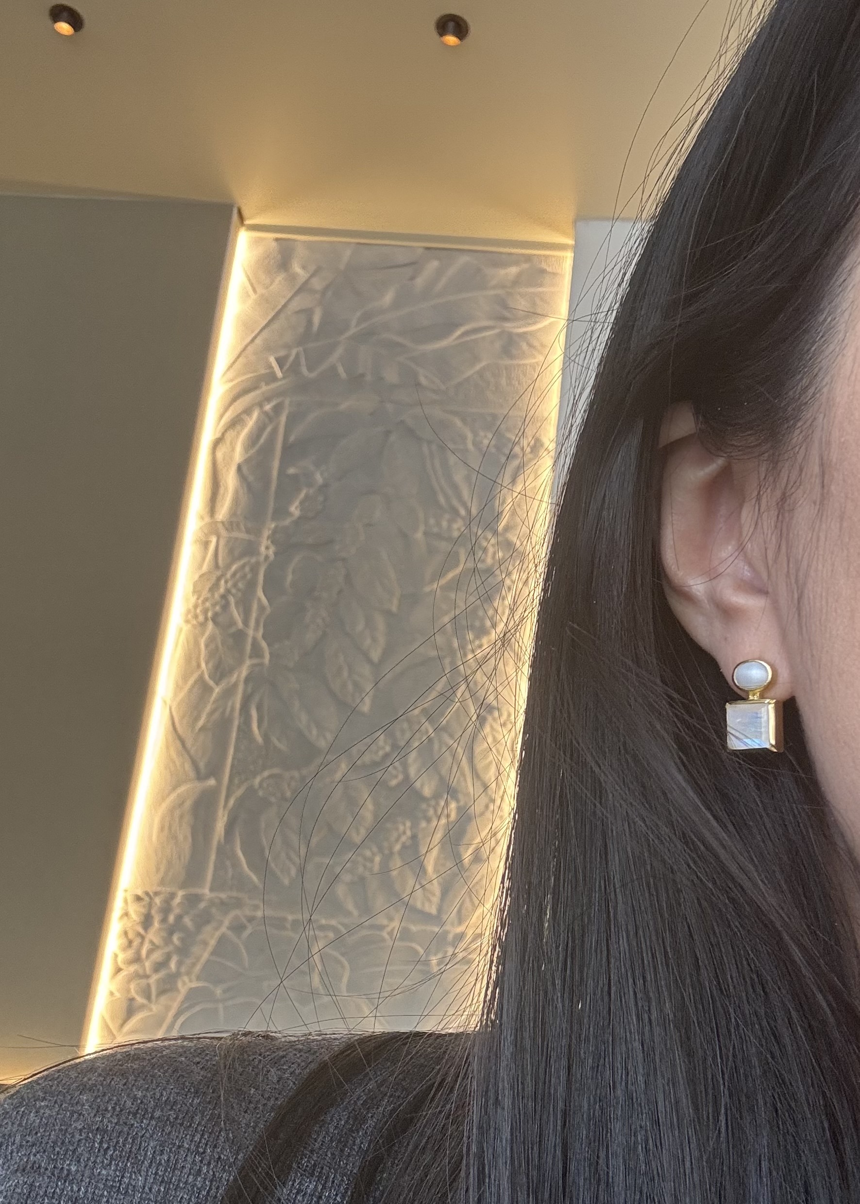 Shan Shan Earrings Salhia  - Pearl & Moonstone