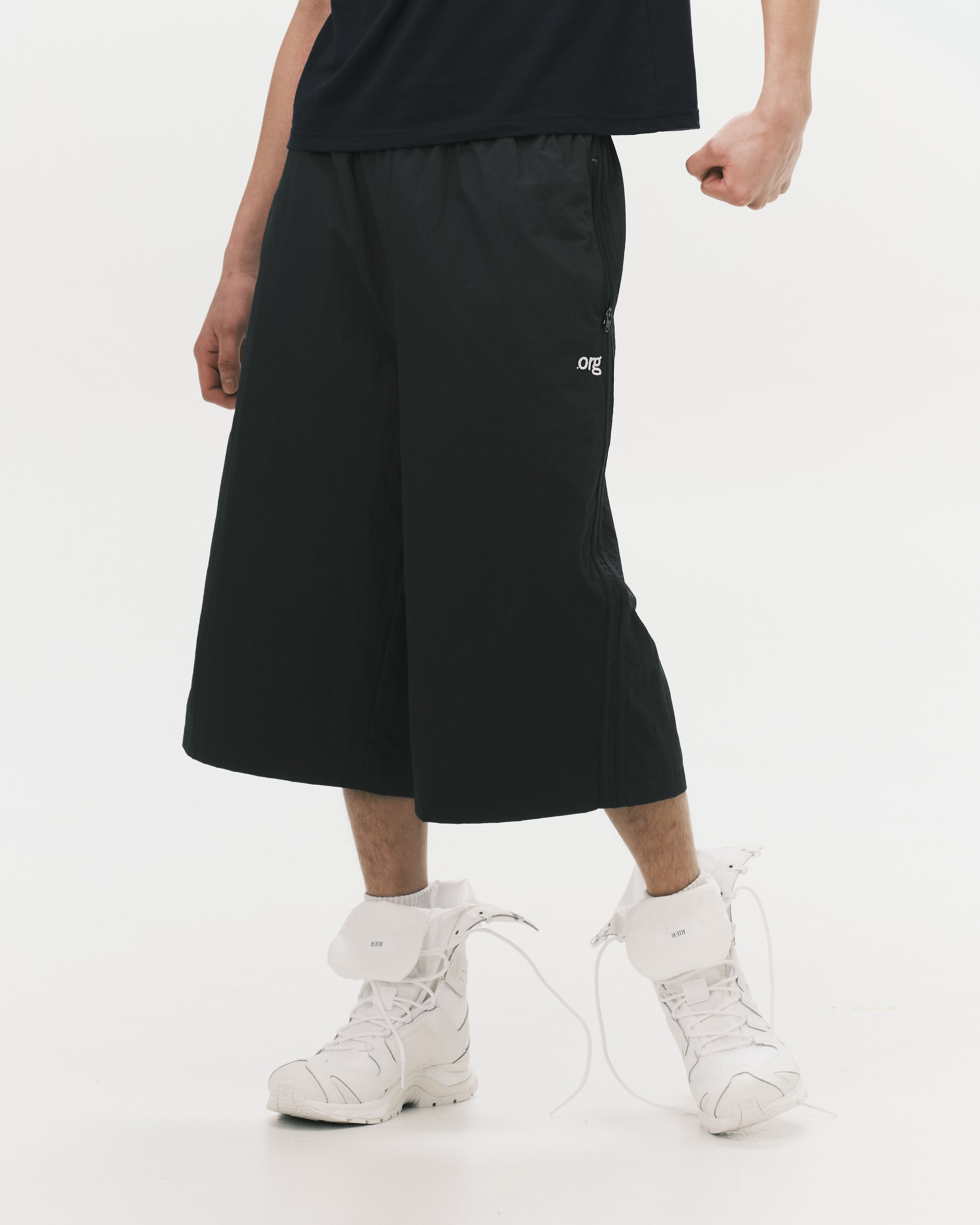 Nul1.org｜Citizen Cropped Shorts "Black"