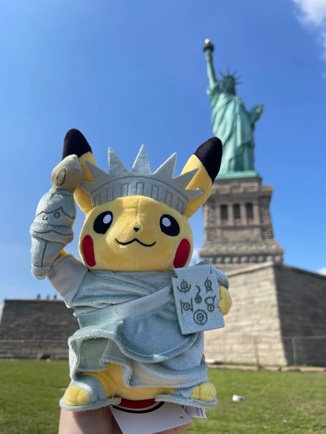 #現貨 🇺🇸紐約限定 寶可夢 皮卡丘自由女神 絨毛娃娃