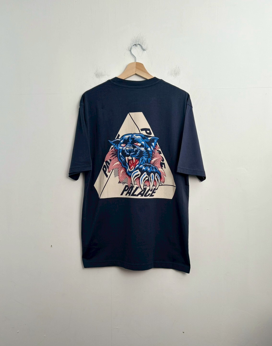 PALACE RIPPED TEE NAVY SIZE M
