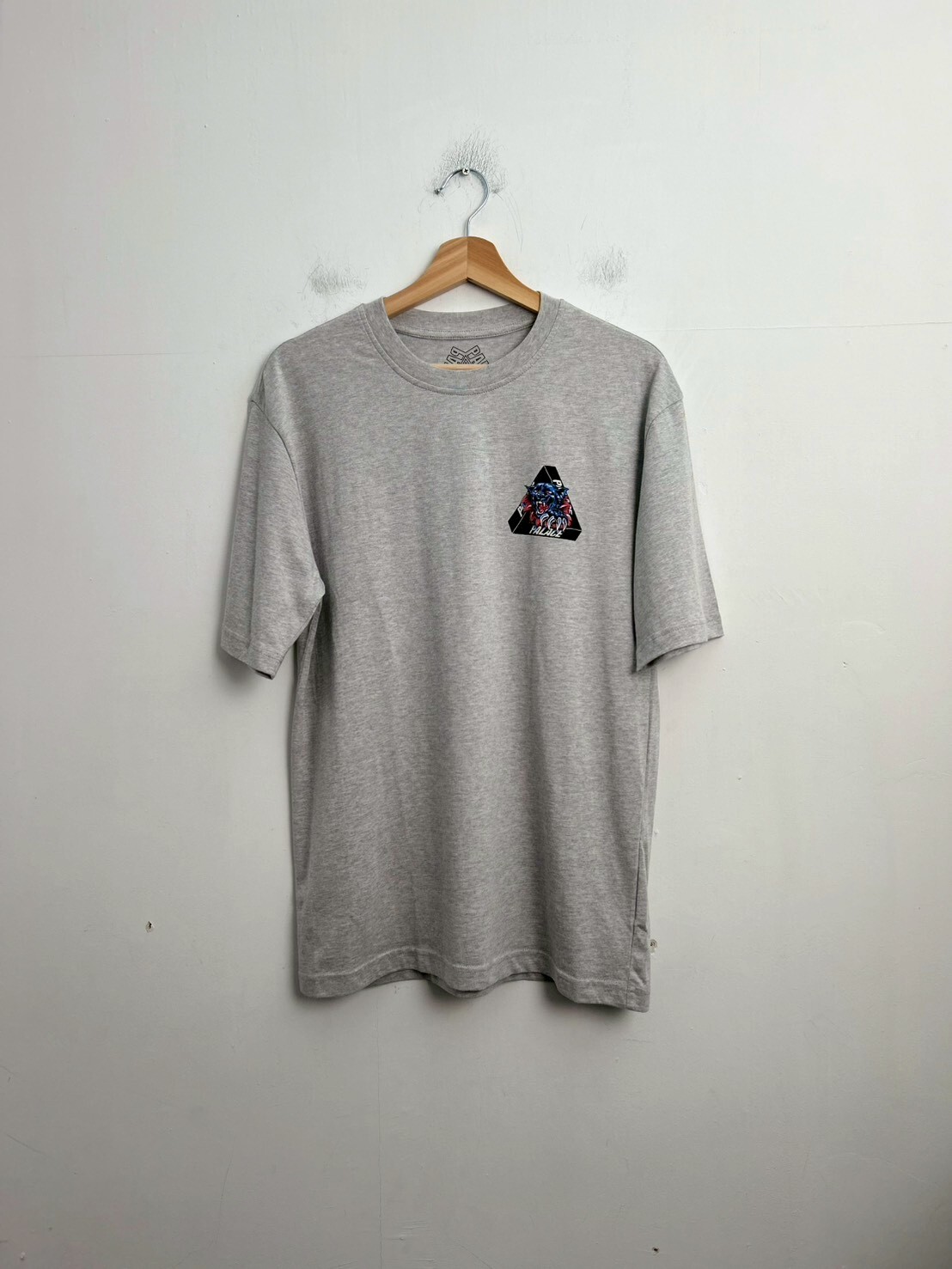 PALACE RIPPED TEE GREY SIZE S