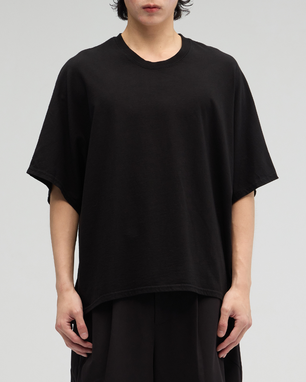 Vacant｜ES0185 - Ash Tee (Black)
