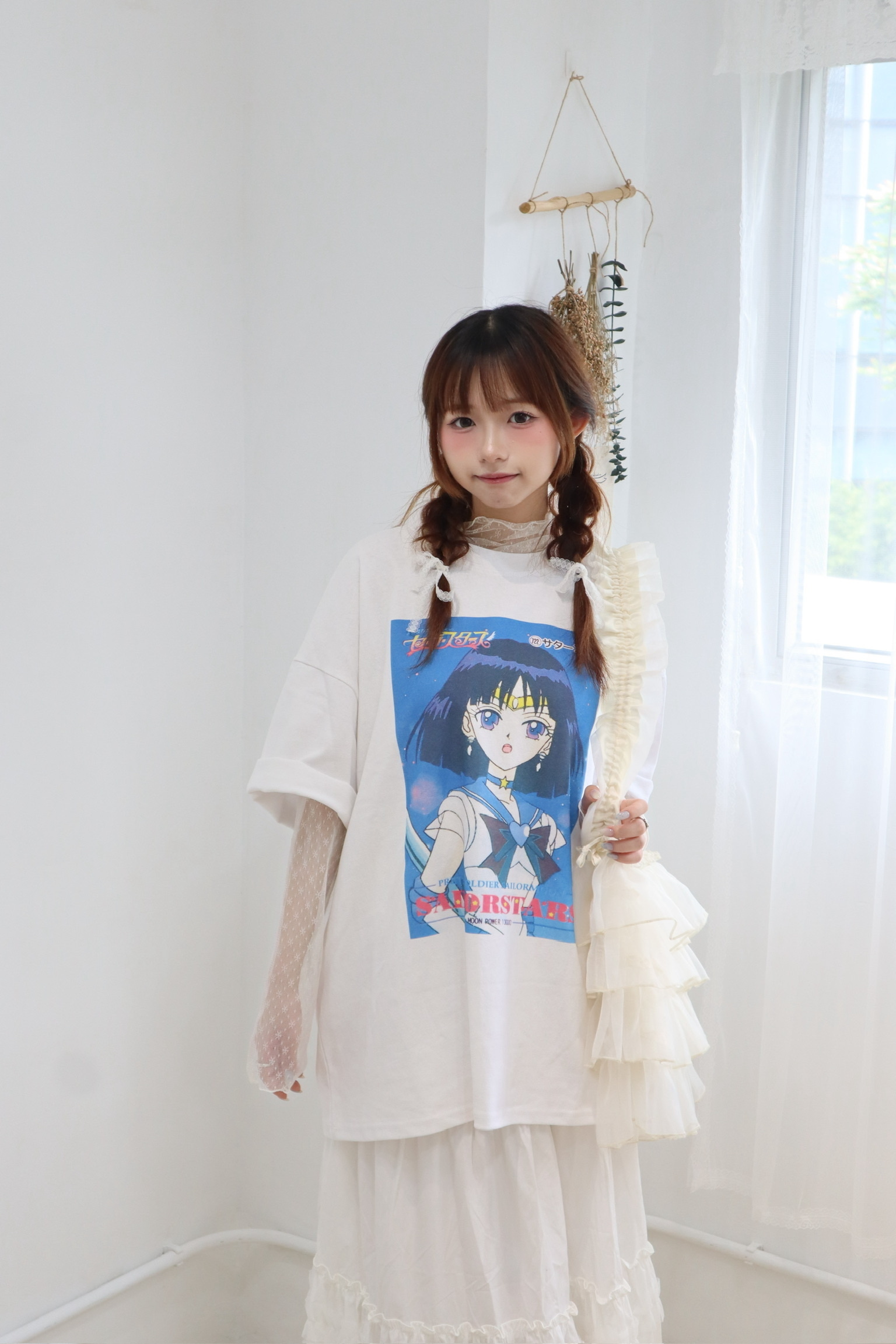 復古動漫感~短髮少女寬鬆印花 T-shirt 兩色入