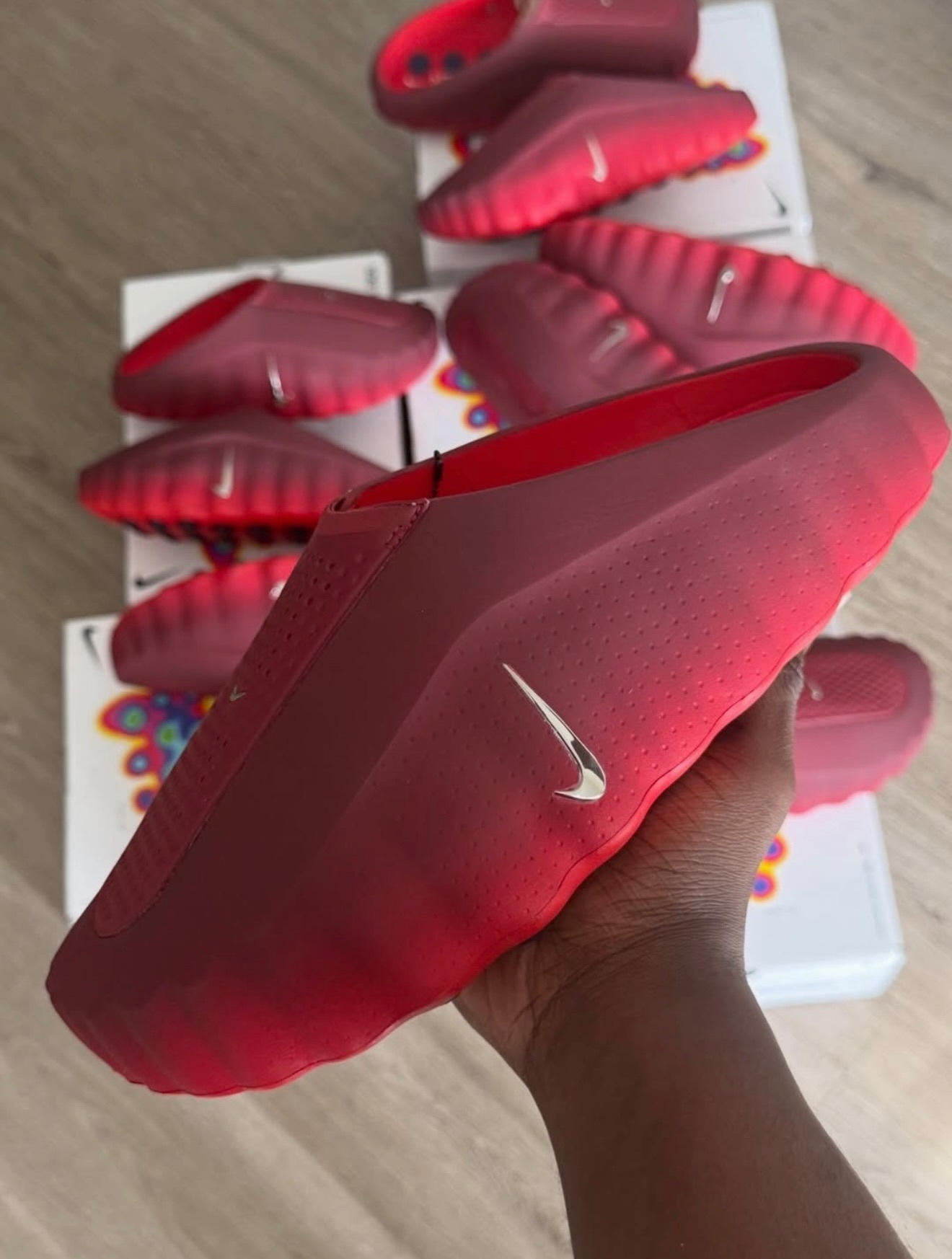Nike Mind 001 ”Team Red“ 漸層紅 賽前拖鞋 HQ4307-601