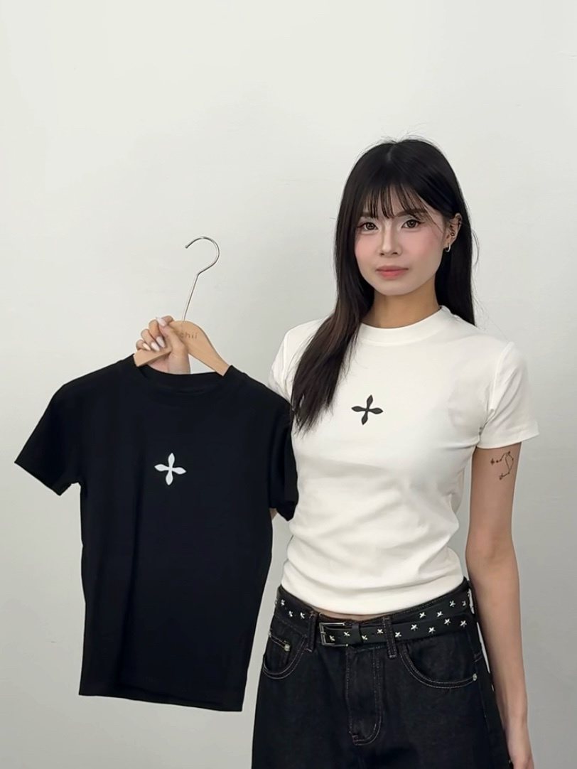 C95 現貨十字設計短袖修身上衣
