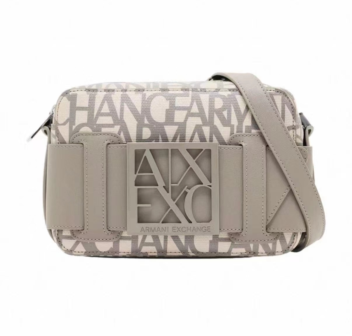 EMPORIO Armani crossbody Bag 米白併淺灰色