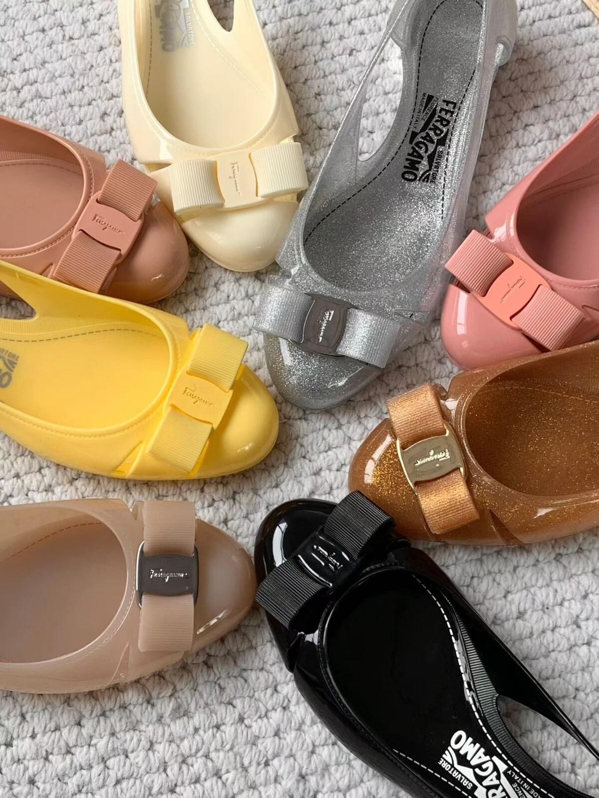 Ferragamo TPU涼鞋