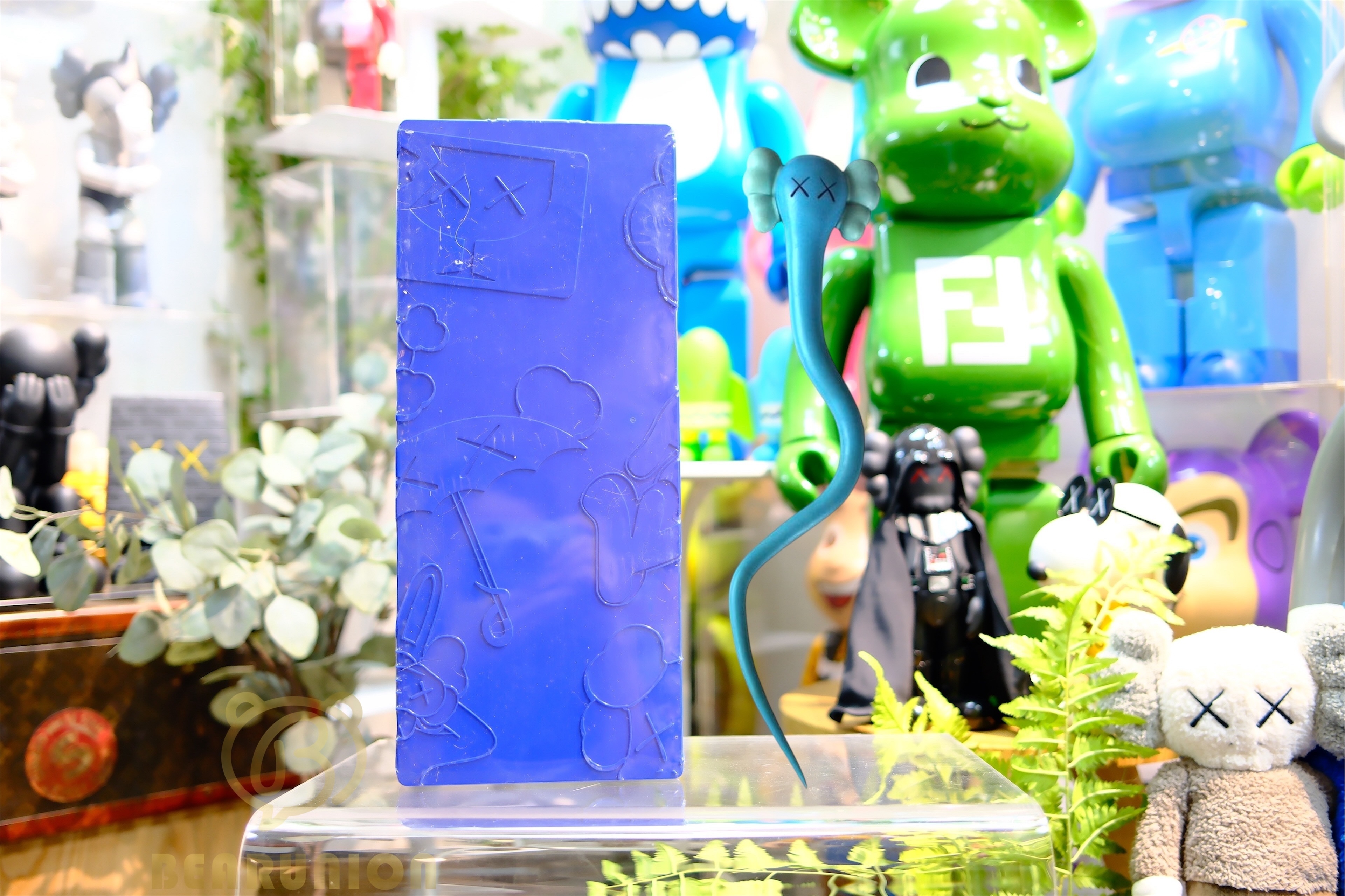 🥇現貨🥇KAWS Bendy Vinyl Figure Blue