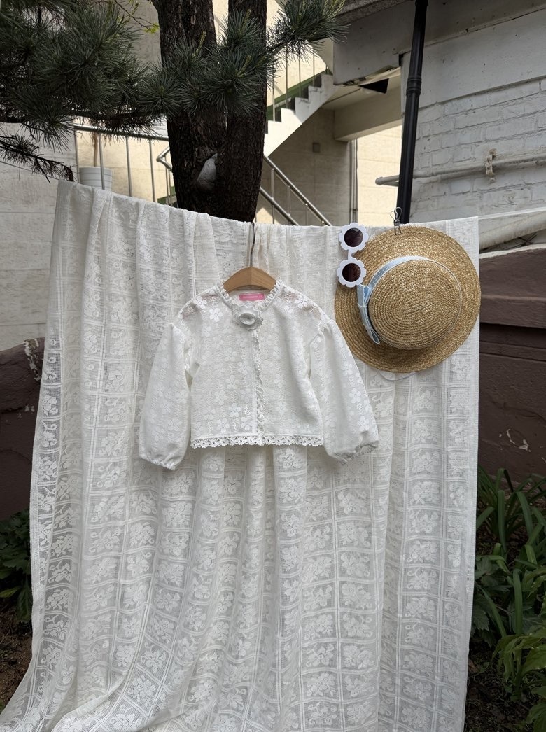 Chouchou Shasha Lace Cardigan