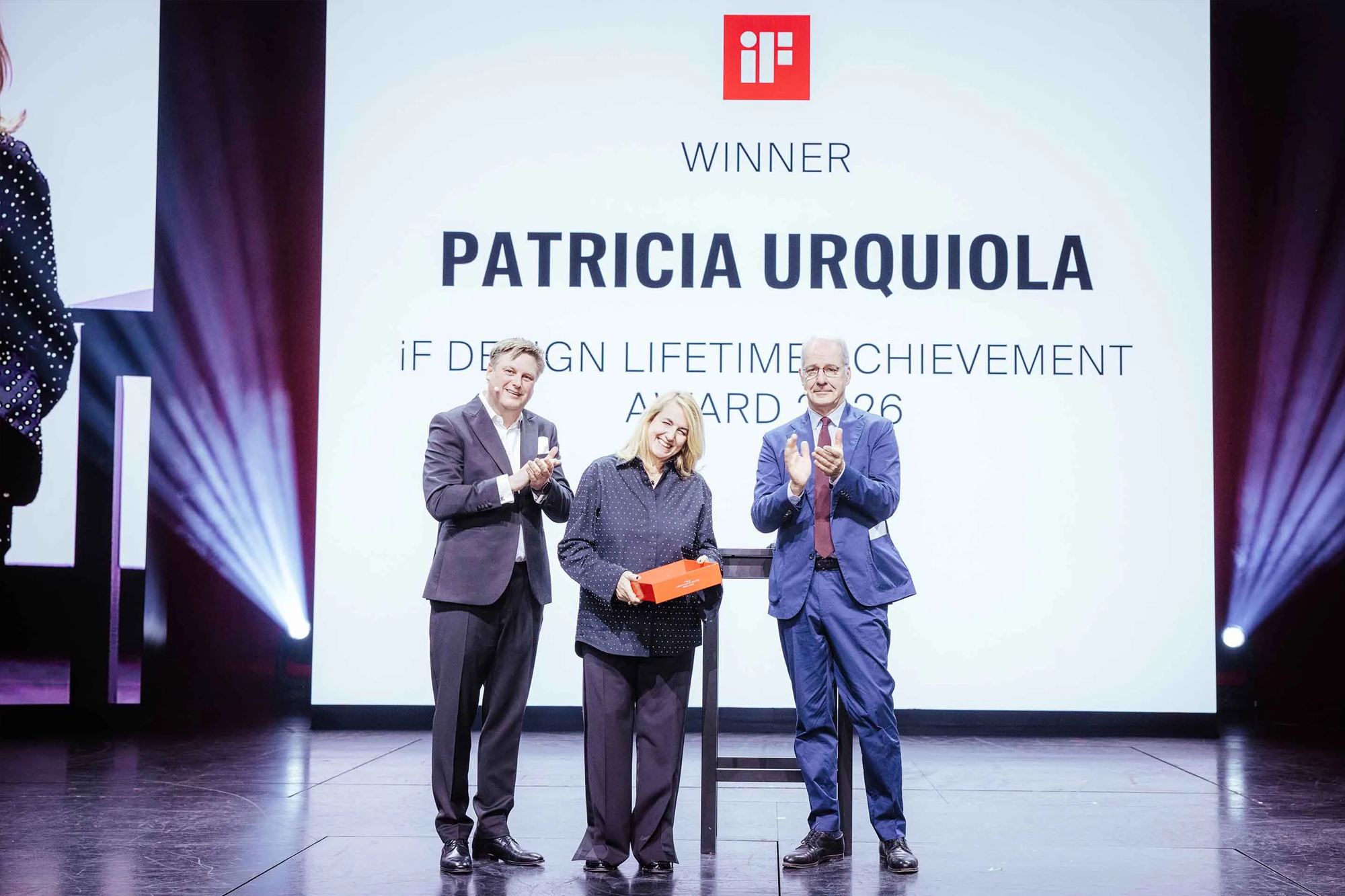 享譽國際的西班牙裔設計師兼建築師 Patricia Urquiola，榮獲 2026 年 iF 設計終身成就獎。