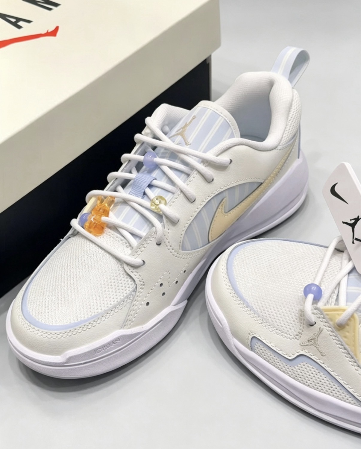 女鞋 NIKE W JORDAN CMFT ERA 奶油藍 串珠 條紋 皮革 喬丹 緩震 休閒 運動鞋【IR7556-171】