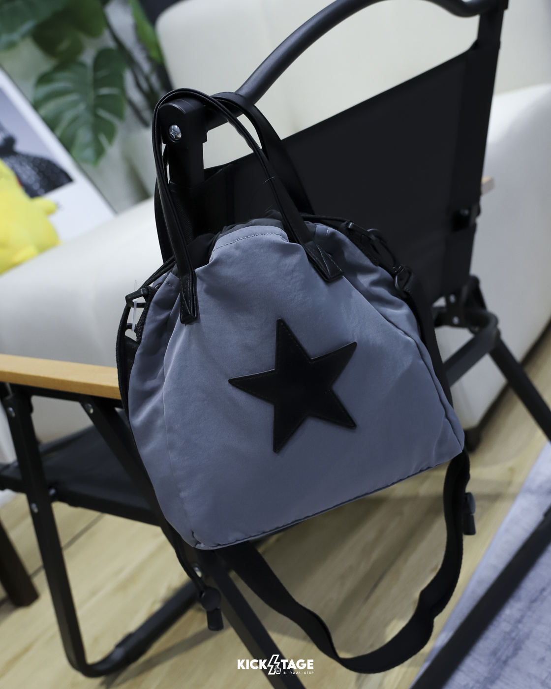 CONVERSE BUCKET BAG 灰黑 星星 抽繩 可調整 水桶包 手提包 側背包 束口包 單肩包【UA5953-G6M】