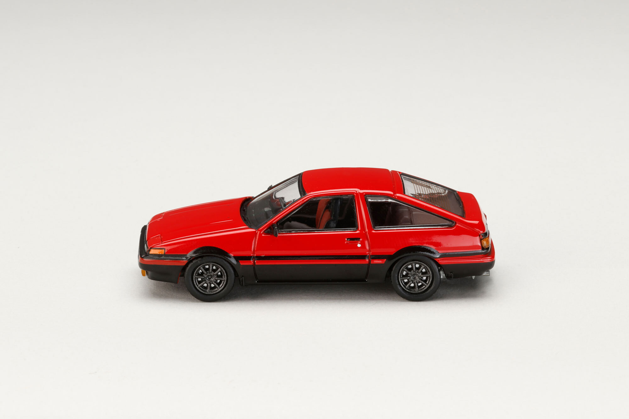 預訂:1/64 HOBBY JAPAN Toyota SPRINTER TRUNEO (AE86) GT-APEX JDM CUSTOMIZED VERSION (HJ643008RB  )