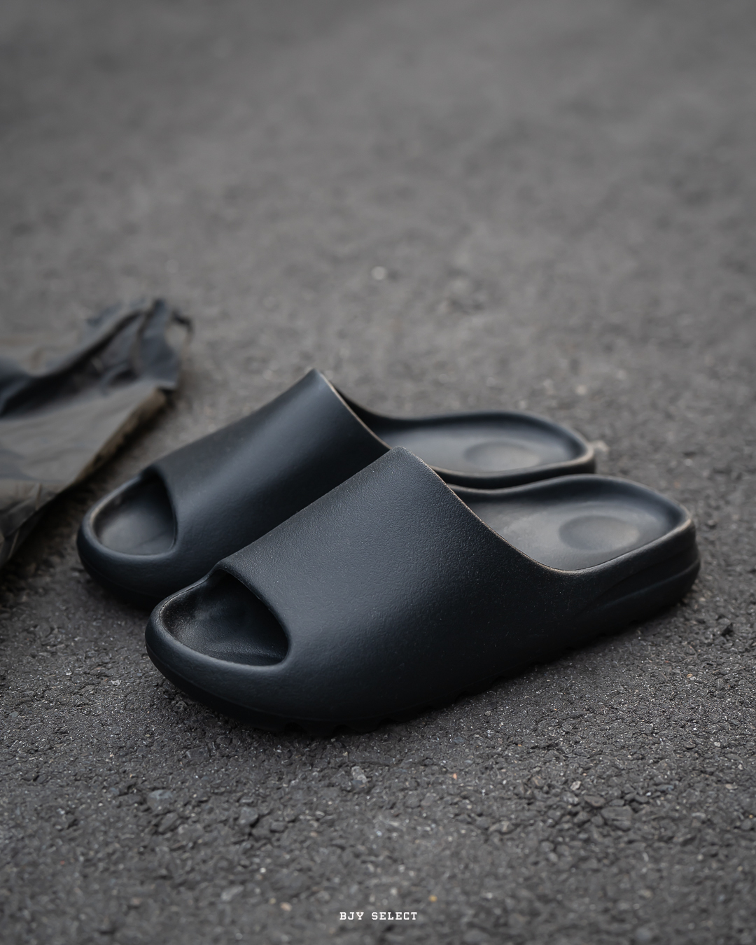 #現貨 YEEZY SLIDE YS-01 黑色