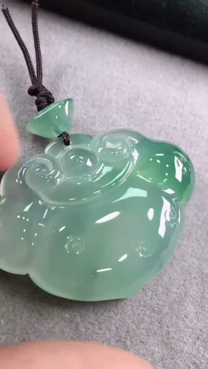 418329 翡翠如意鎖