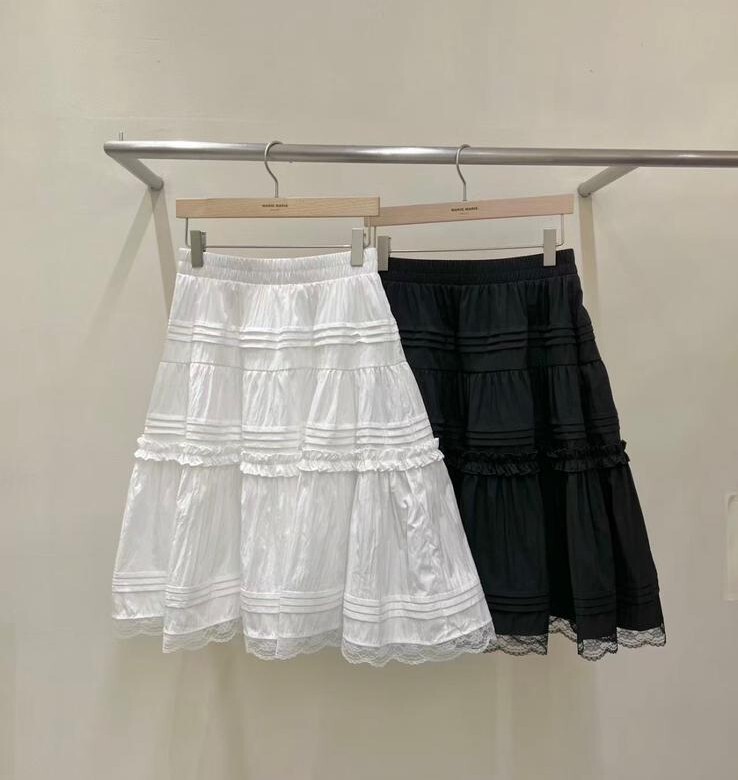 ME74 腰25 -39HIP45 長24 $459 (一口價)