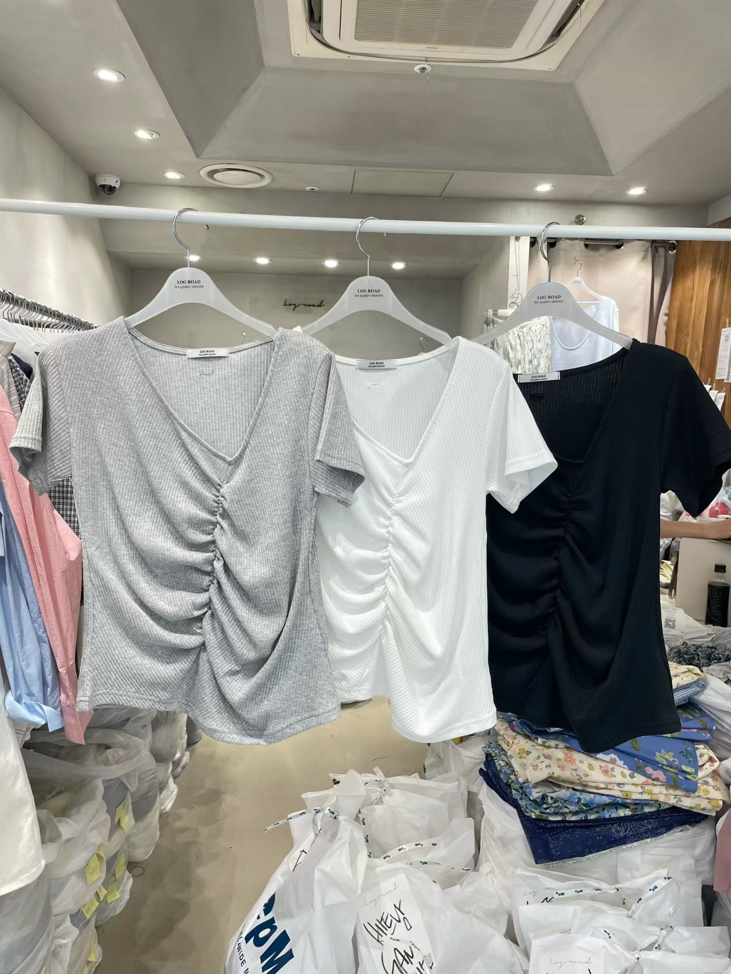 LR6211 斜縫抓皺Tee