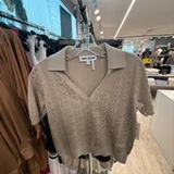 [S] DKNY PEBBLE POLO COLLAR SWEATER WITH RHINESTONE LOGO, DJ6R0225-PBL (SD1899)
