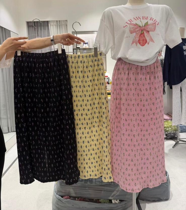 CM09 腰24-42 HIP39 長33 $489 (一口價)