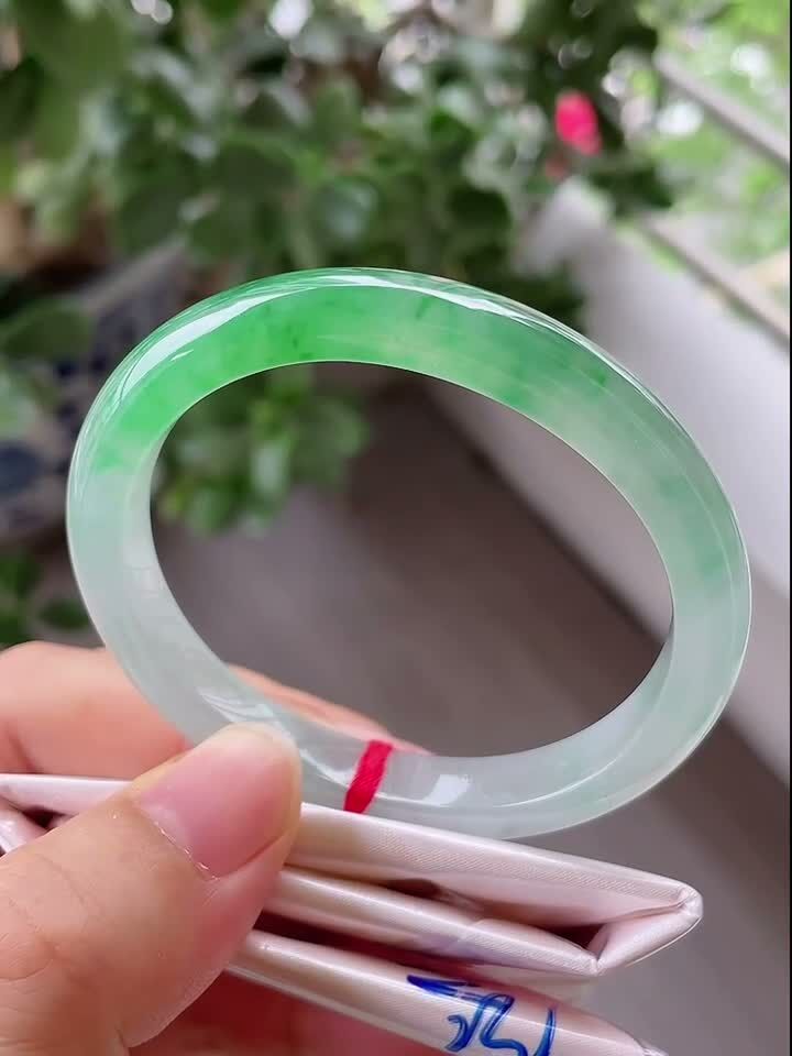 冰飄綠貴妃翡翠手鐲,天然翡翠A玉, 緬甸玉, Jade, Jadeite