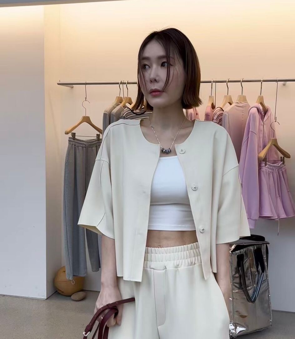 JU08 胸45 長19 $599 (一口價)