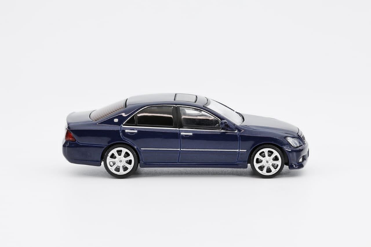 預訂:1/64 DCT  #248 Toyota Crown Athlete (S180) 2005 Blue (LL-053-248)